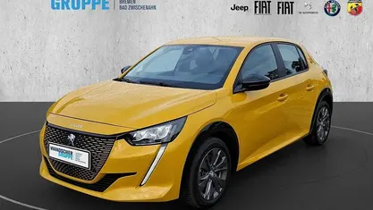 Gelbschwarz Gebraucht 2022 Peugeot 208 Active Kleinwagen | 15.990 € (Fairer Preis)