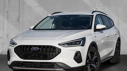 Weiß Gebraucht 2023 Ford Focus Active X Kombi | 18.650 € (Fairer Preis)