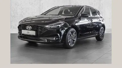 Neu Hyundai i30 Advantage 99 PS (72 kW) 2025 Schwarz Limousine