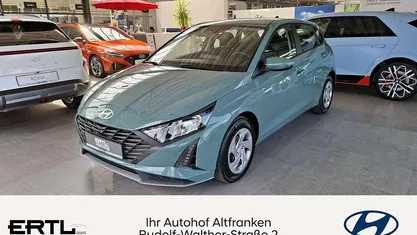 Mangrove green Neu 2025 Hyundai i20 Select Kleinwagen | 19.689 € (Fairer Preis)