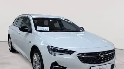 Second-hand Opel Insignia Elegance 174 CP (127 kW) 2023 Alb Break