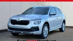 Brillantsilber metallic/silbe Neu 2025 Skoda Kamiq Selection SUV | 26.590 € (Fairer Preis)