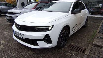 Używany Opel Astra Edition 114 kW (156 KM) 2025 Biały Sedan/Limuzyna