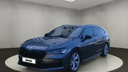 Usata Skoda Superb 200 CV (147 kW) 2026 Grigio Station wagon