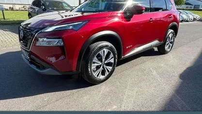 Rot Gebraucht 2024 Nissan X-Trail N-Connecta SUV | 35.224 € (Fairer Preis)