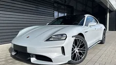Grau Gebraucht 2025 Porsche Taycan Sport Turismo Limousine | 102.189 €