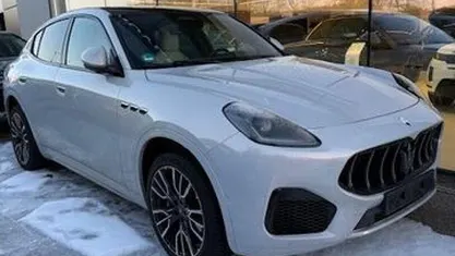 Grau (grigio cangiante) Gebraucht 2022 Maserati Grecale GT SUV | 53.900 € (Superpreis)