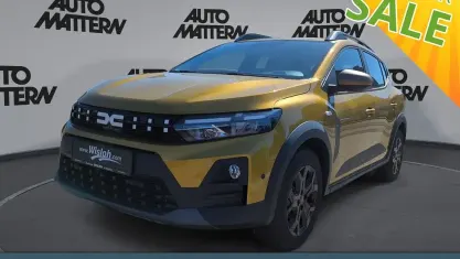 Neu Dacia Sandero Extreme 110 PS (80 kW) 2026 Gold (amber yellow (gold)) Limousine