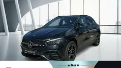 Lack kosmosschwarz Gebraucht 2024 Mercedes GLA180 AMG line SUV | 37.366 € (Fairer Preis)