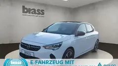 Jade weiß (uni) Gebraucht 2022 Opel Corsa Limousine | 13.450 € (Guter Preis)