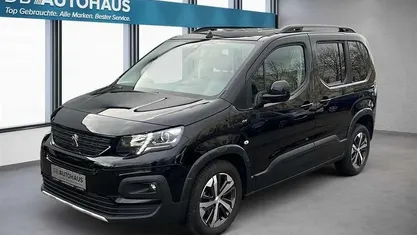 Gebraucht Peugeot Rifter Allure 131 PS (96 kW) 2023 Schwarz Van / Kleinbus