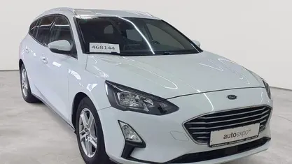 Gebraucht Ford Focus Cool & Connect 120 PS (88 kW) 2020 Frostweiß Kombi