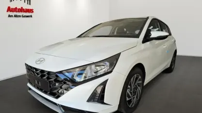 Ny Hyundai i20 Trend 101 HK (74 kW) 2025 Vit Halvkombi