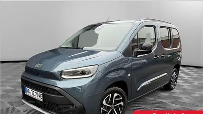 Blau Neu 2025 Toyota Proace Verso City Kombi | 39.900 € (Fairer Preis)