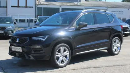 Gebraucht Seat Ateca FR 150 PS (110 kW) 2022 Schwarz ("magic" schwarz) grau (stoff) SUV