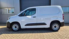 Weiß Gebraucht 2023 Peugeot Partner Van / Kleinbus | 17.440 € (Fairer Preis)