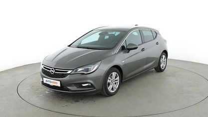 Używany Opel Astra Dynamic 150 KM (110 kW) 2018 Szary Sedan/Limuzyna