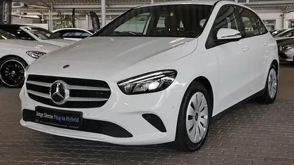 Gebraucht Mercedes E250 160 PS (117 kW) 2021 Weiß Limousine