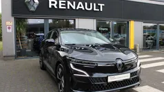 Black pearl schwarz Gebraucht 2023 Renault Mégane Evolution Limousine | 28.990 € (Superpreis)