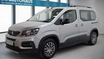 Second-hand Peugeot Rifter Allure 110 CP (80 kW) 2023 Argintiu Monovolum
