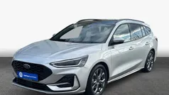 Silber Gebraucht 2023 Ford Focus ST-Line Kombi | 26.423 € (Fairer Preis)