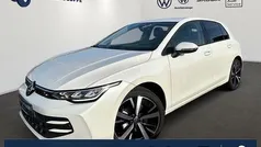 Oryxweiß perlmutteffekt Gebraucht 2025 VW Golf VIII Life Limousine | 27.979 € (Fairer Preis)