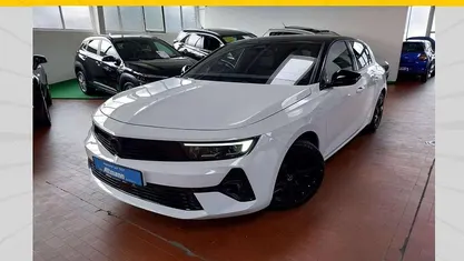 Gebraucht Opel Astra 131 PS (96 kW) 2024 Limousine