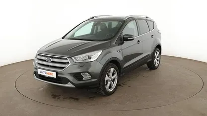 Gebraucht Ford Kuga Titanium 150 PS (110 kW) 2017 Grau SUV