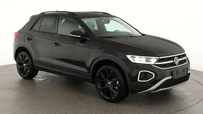 Gebraucht 2025 VW T-Roc Style SUV | 35.595 € (Fairer Preis)