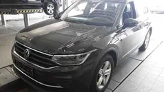 Uranograu Gebraucht 2022 VW Tiguan Life SUV | 26.999 € (Fairer Preis)