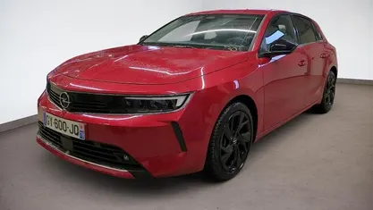 Gebraucht Opel Astra Elegance 181 PS (133 kW) 2023 Kardio rot. met. Limousine