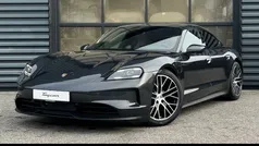 Grau Gebraucht 2022 Porsche Taycan Limousine | 128.175 €