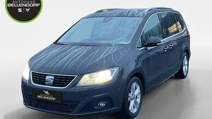 Grau Gebraucht 2022 Seat Alhambra XCELLENCE Van / Kleinbus | 30.940 € (Fairer Preis)