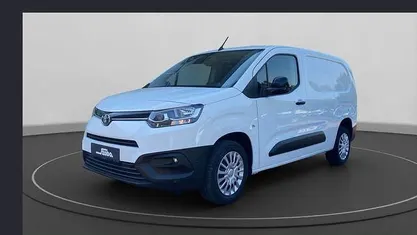 Weiß Gebraucht 2021 Toyota Proace City City Van / Kleinbus | 18.950 € (Etwas zu teuer)