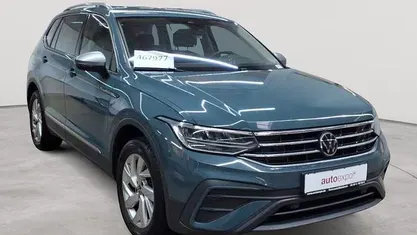 Gebraucht VW Tiguan Allspace Life 150 PS (110 kW) 2022 Petroleum blue metallic SUV