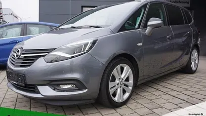 Licht grau metallic Gebraucht 2018 Opel Zafira Business Innovation Van / Kleinbus | 12.850 € (Fairer Preis)