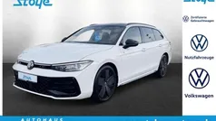 Weiß Gebraucht 2024 VW Passat R-line Kombi | 39.889 € (Superpreis)
