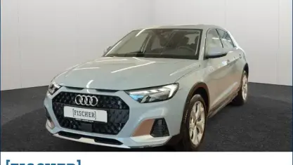 Neu Audi A1 Comfort 150 PS (110 kW) 2026 Grau SUV