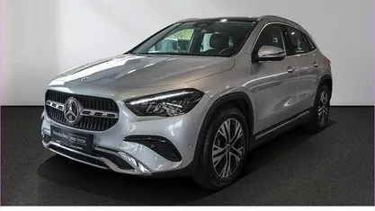 Gebraucht Mercedes GLA180 Progressive 136 PS (100 kW) 2025 Lack hightechsilber SUV
