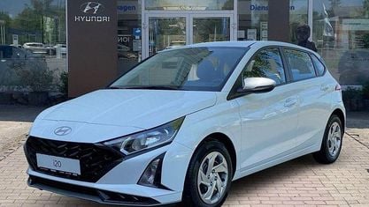 Używany Hyundai i20 Select 101 KM (74 kW) 2025 Biały Hatchback