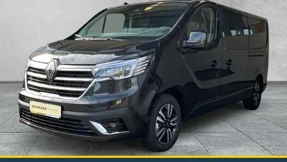 Gebraucht Renault Trafic Signature 170 PS (125 kW) 2024 Schwarz Van / Kleinbus