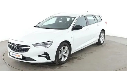 Weiß Gebraucht 2022 Opel Insignia Business Kombi | 18.980 € (Fairer Preis)