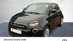 Schwarz Gebraucht 2022 Fiat 500e Action Kleinwagen | 10.649 € (Superpreis)