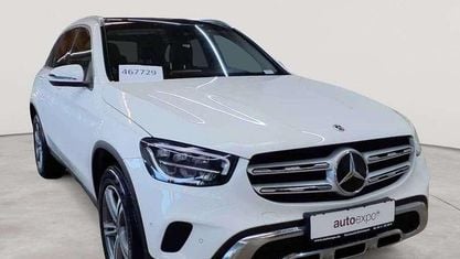 Używany Mercedes GLC300e 194 KM (142 kW) 2022 Biały SUV