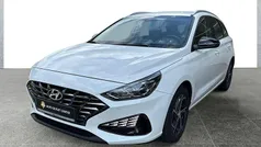 Weiß Gebraucht 2024 Hyundai i30 Select Kombi | 20.780 € (Fairer Preis)