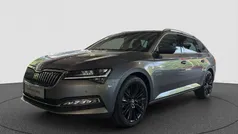 Grau Gebraucht 2023 Skoda Superb Style Kombi | 32.490 € (Fairer Preis)