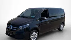 Obsidianschwarz metallic Gebraucht 2023 Mercedes V220 Van / Kleinbus | 33.850 € (Guter Preis)