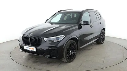 Schwarz Gebraucht 2022 BMW X5 M Sport SUV | 62.840 € (Fairer Preis)