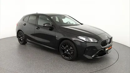 Gebraucht BMW 118 M Sport 150 PS (110 kW) 2025 Saphirschwarz Kleinwagen