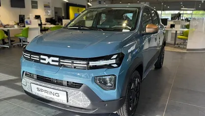 Gebraucht 2024 Dacia Spring Extreme Kleinwagen | 17.390 € (Fairer Preis)